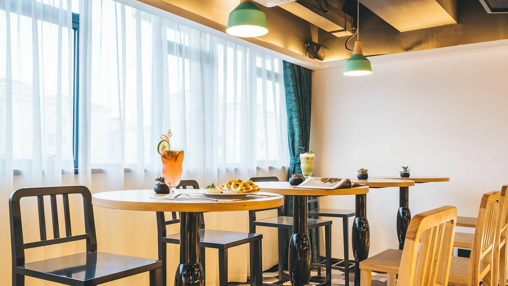 Hotel Atour Light - Shanghai Longbai